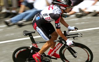 pg模拟器|死敌阴影下的转会，罗马因蓝鹰关系放弃塔瓦雷斯，意媒披露细节