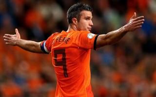 pg电子官网-意甲焦点战拉齐奥对决科莫，萨里炮轰冬窗操作，米兰转会策略显得精妙